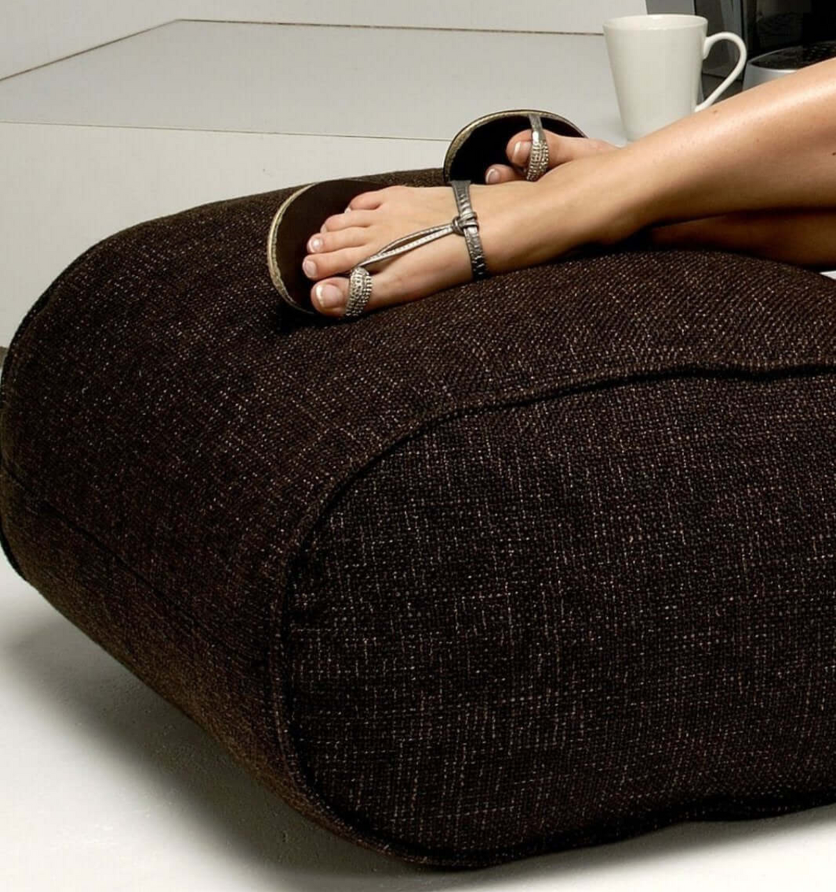 Fußteil oder Ottoman passend zu den Loungemöbeln. 