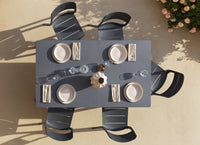 Gedeckter Tisch Piave  mit Casia Bistro Outdoor Stuhle - alles in der Farbe Antracite.