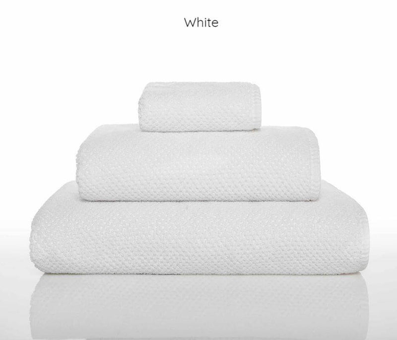 Frottierduschtuch "White" der Serie "Modern Young Range Bee Waffle" in der Größe 70 cm x 140 cm
