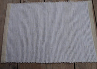 handgewebtes Tischset aus Leinen in weiß-elfenbein