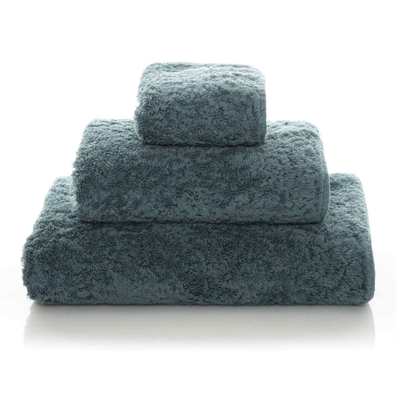 Badetuch 70x140cm Farbe Deep Sea Egoist  Range Graccioza Frottierwaren