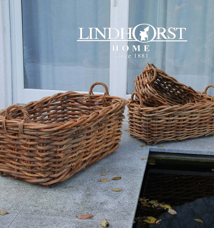 Korb aus Jumbo Rattan in rechteckiger Form, zur Aufbewahrung von Kaminholz oder für Pflanzen. Kaminholzkörbe Lech Rattan grau, Brennholzkörbe in meiner Nähe, Brennholzkörbe zu verkaufen, Brennholzkörbe, Schwerlast-Holzkorb.