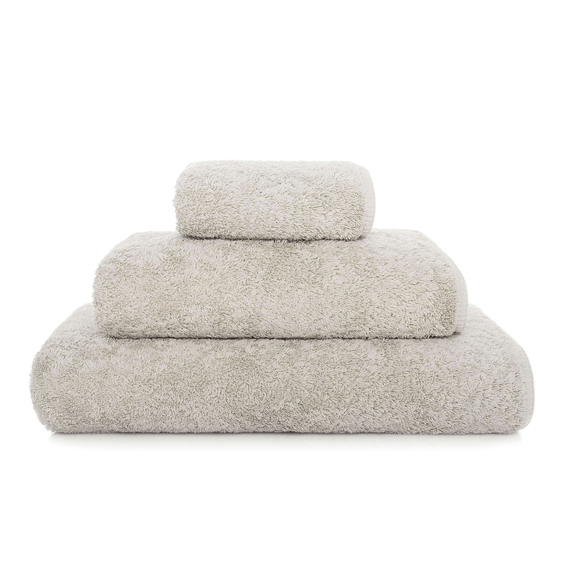 Badetuch Farbe Fog der Serie Heritage Range in der Größe 95 x 150 cm 