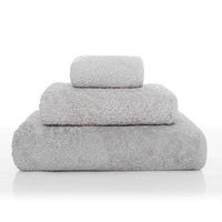 Badetuch Silver der Serie Heritage Range in der Größe 95 x 150 cm 