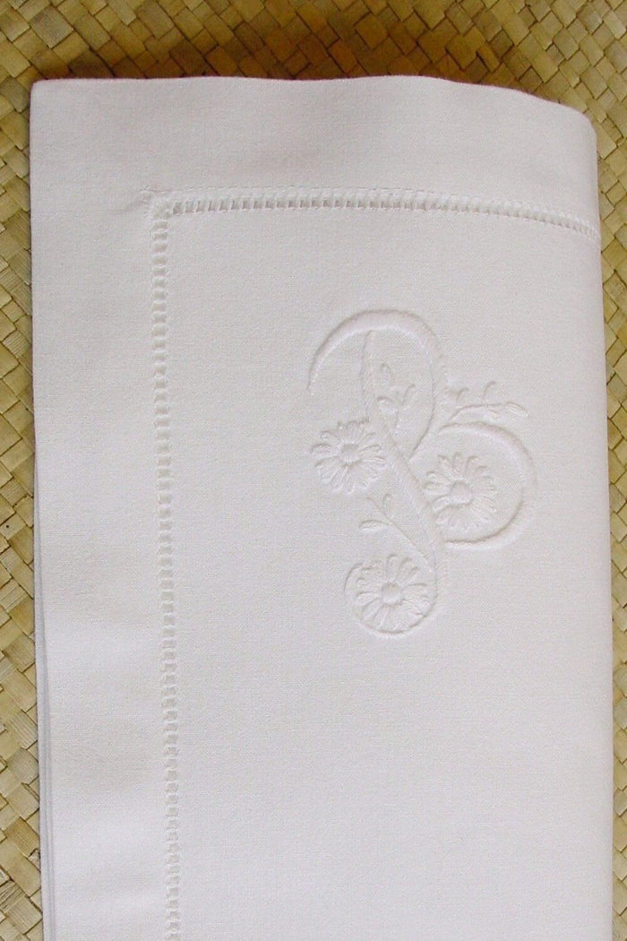 handgestickte Monogramm Stoffserviette Baumwolle weiß mit Buchstabe B