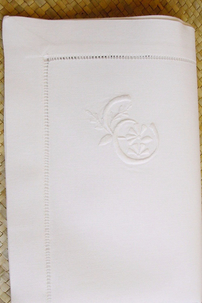 handgestickte Monogramm Stoffserviette Baumwolle weiß mit Buchstabe E