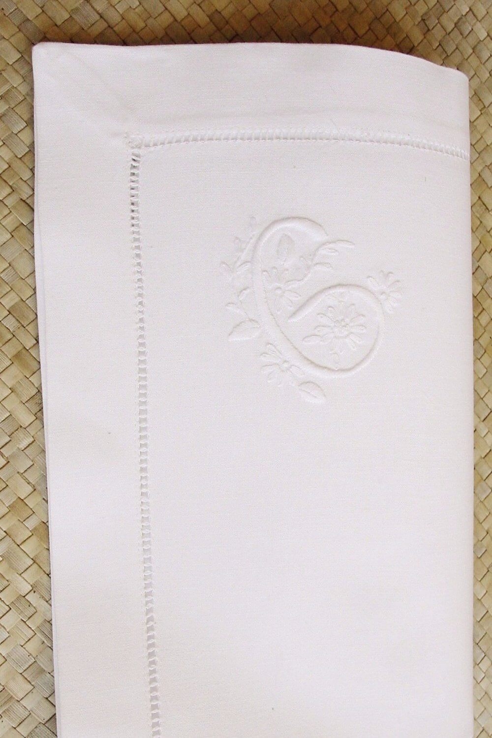 handgestickte Monogramm Stoffserviette Baumwolle weiß mit Buchstabe G