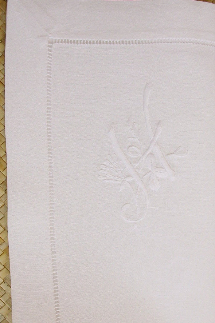 handgestickte Monogramm Stoffserviette Baumwolle weiß mit Buchstabe H