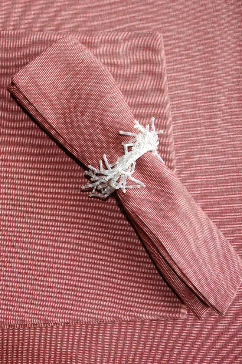 Serviette aus roter Baumwolle mit schmalem Maschinensaum-Beste Online-Tuchservietten auf Deutsch.