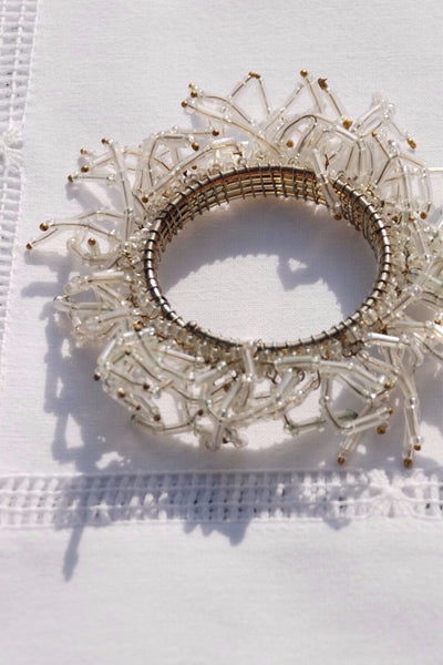 Serviettenring mit Verzierung aus transparenten Perlchen