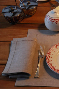 Stoffserviette 45x45cm in Naturfarbe des Leinens mit Hohlsaum